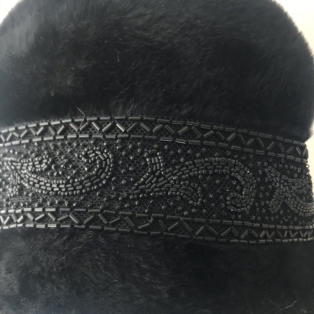 Vintage Jan Leslie Beaded Furry Hat - Picture 9 of 10
